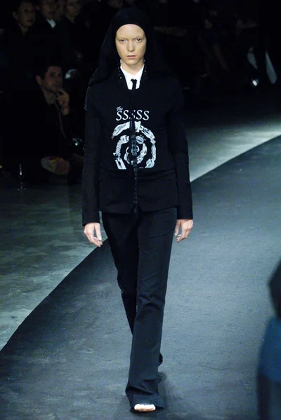 Look 50